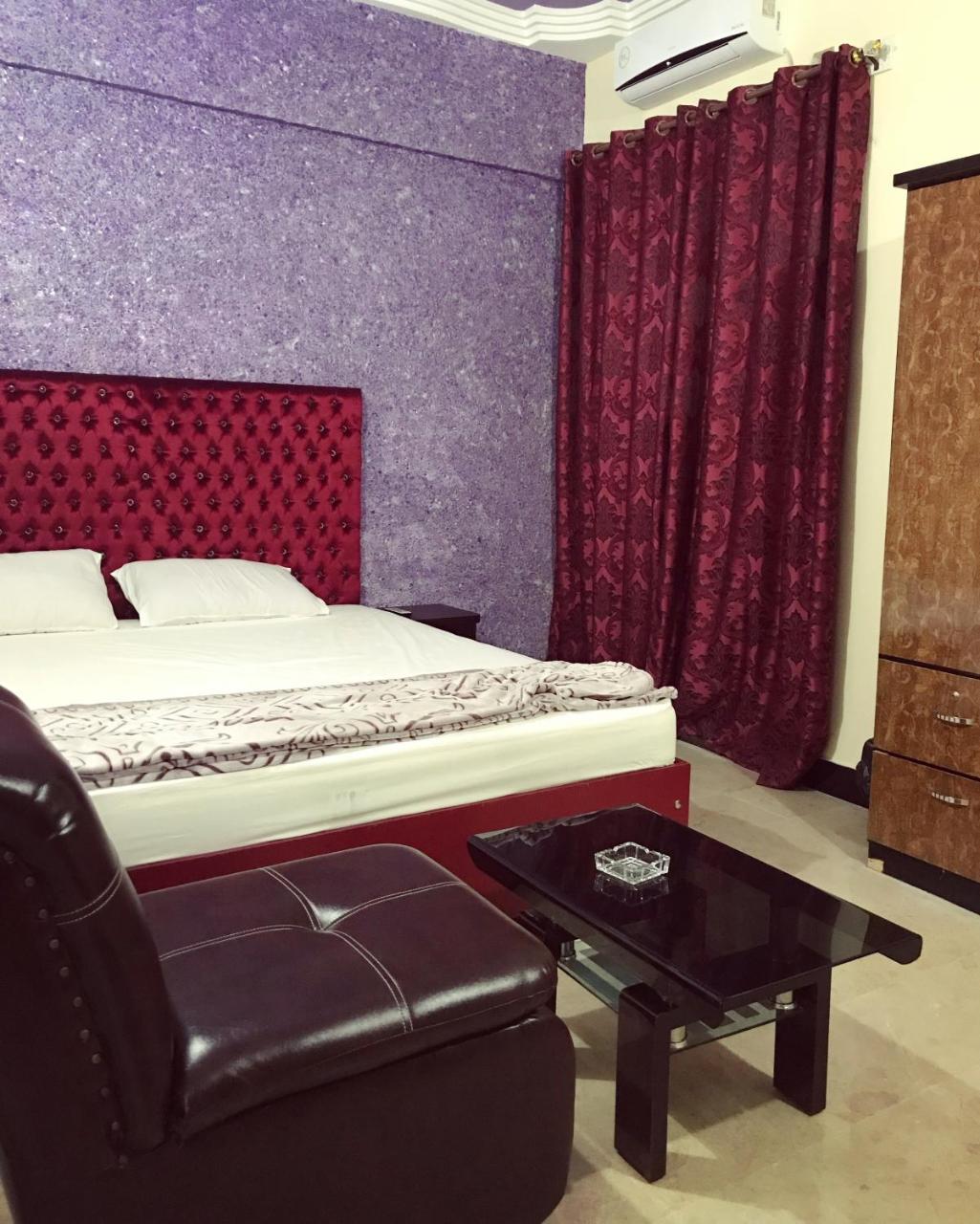 Hotel Second Home Karachi Buitenkant foto