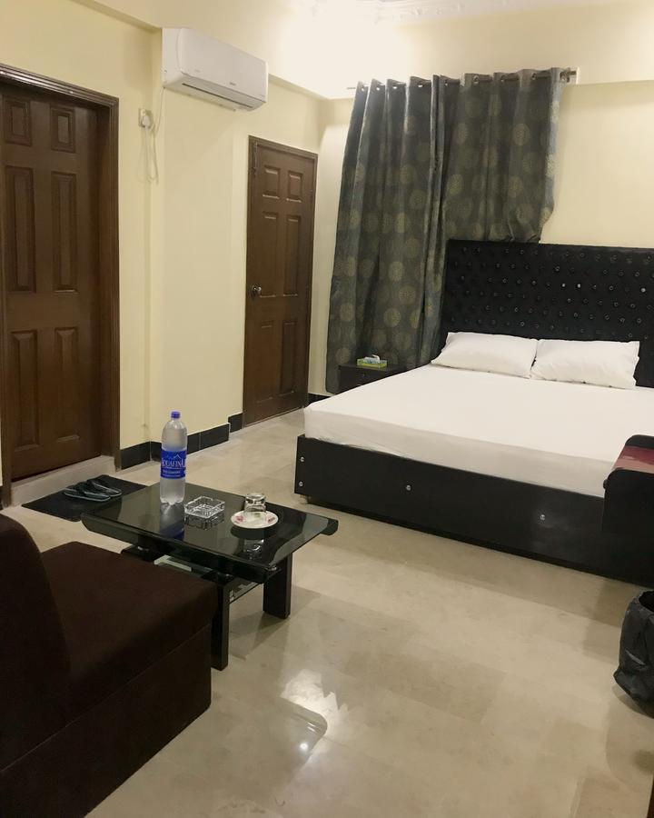 Hotel Second Home Karachi Buitenkant foto