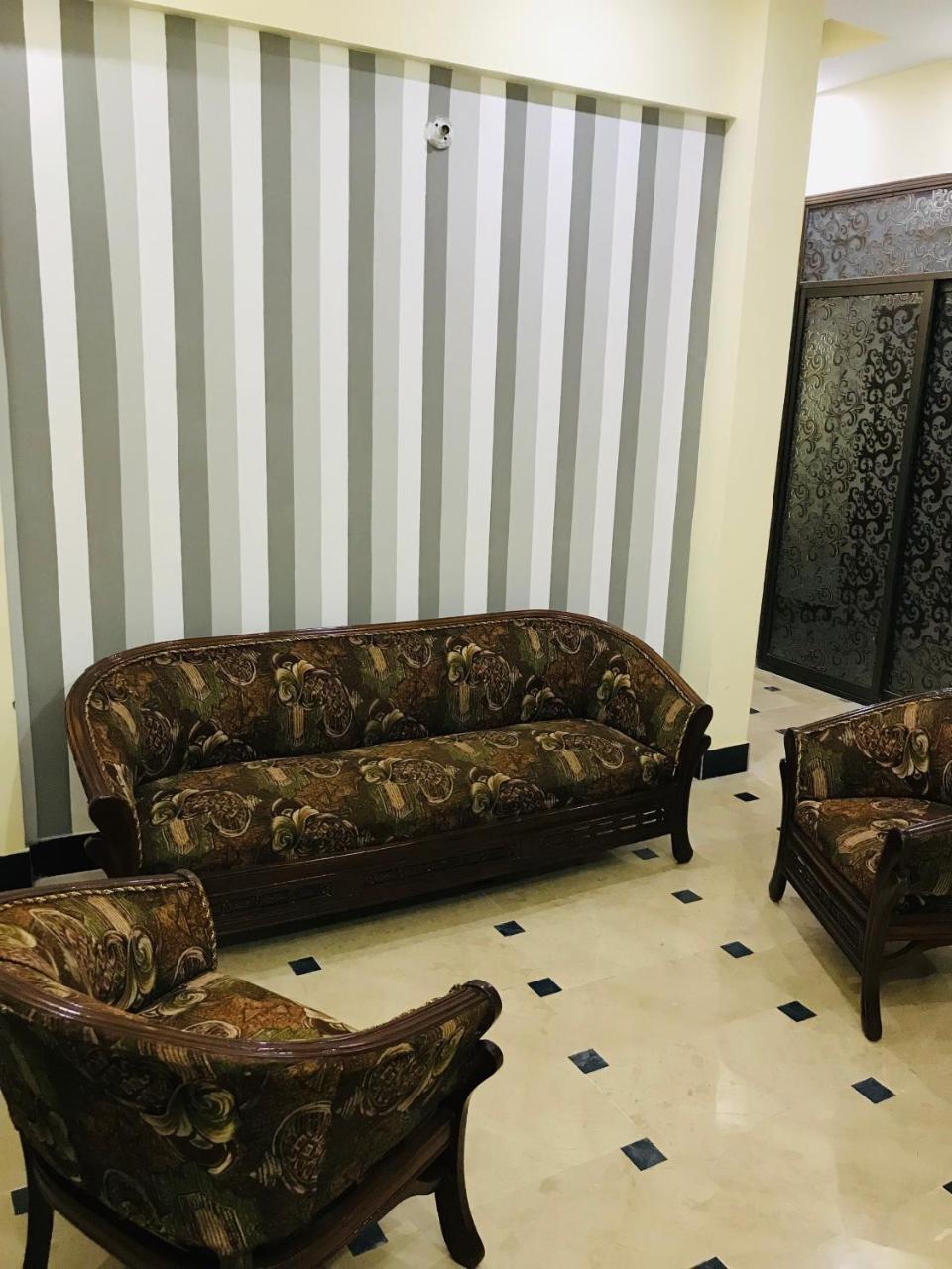 Hotel Second Home Karachi Buitenkant foto